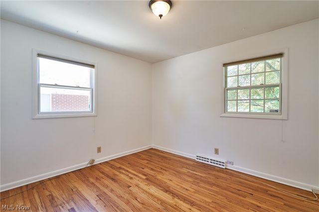 1056 Endicott Drive, Akron, OH 44313
