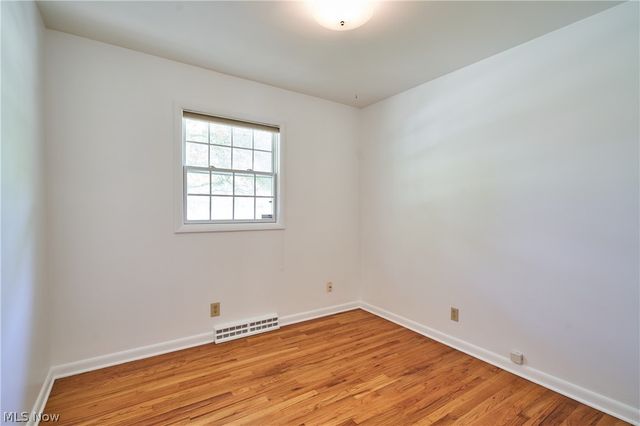 1056 Endicott Drive, Akron, OH 44313