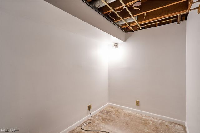 1056 Endicott Drive, Akron, OH 44313