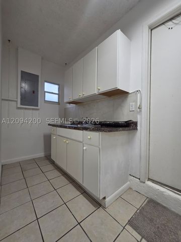 9801 SW 13th Ct 9801, Pembroke Pines, FL 33025