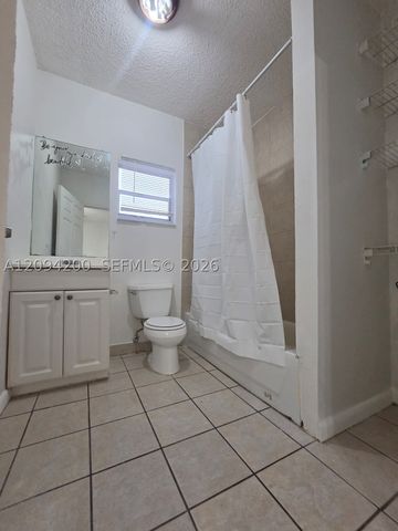 9801 SW 13th Ct 9801, Pembroke Pines, FL 33025