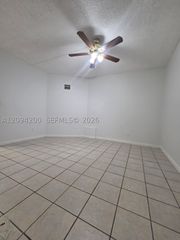 9801 SW 13th Ct 9801, Pembroke Pines, FL 33025