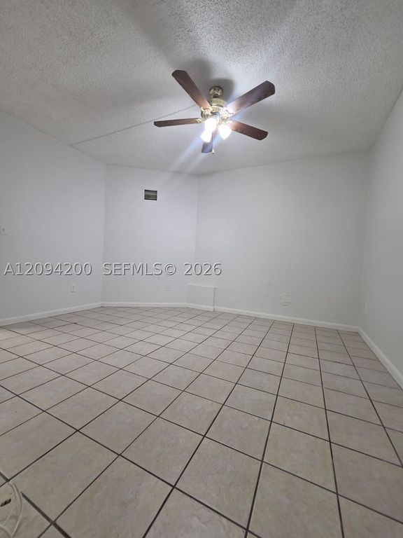 9801 SW 13th Ct 9801, Pembroke Pines, FL 33025