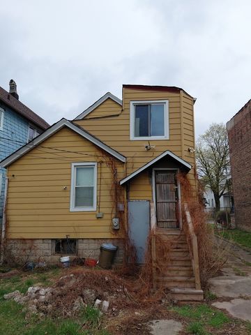 11520 S Perry Avenue, Chicago, IL 60628