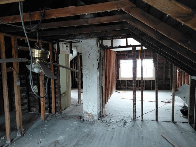 11520 S Perry Avenue, Chicago, IL 60628