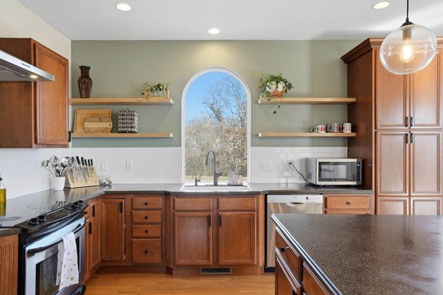 2307 REDMOND CT, Columbia, MO 65203