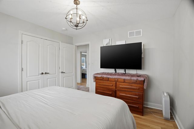 2307 REDMOND CT, Columbia, MO 65203