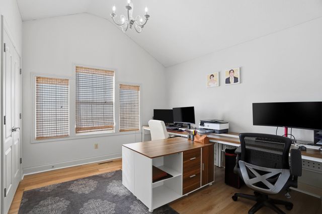 2307 REDMOND CT, Columbia, MO 65203