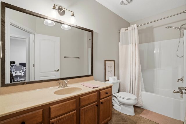 2307 REDMOND CT, Columbia, MO 65203