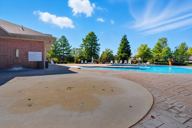 2307 REDMOND CT, Columbia, MO 65203