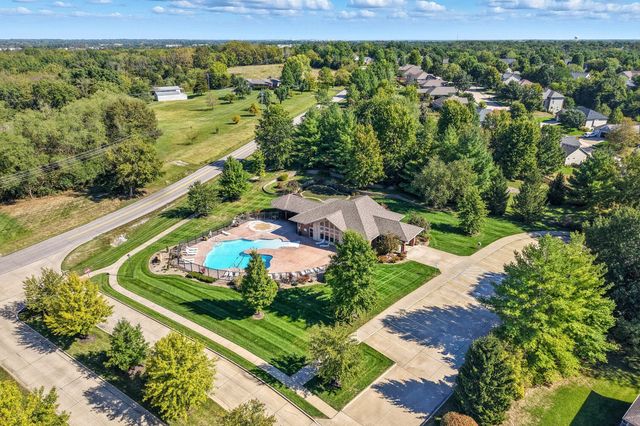 2307 REDMOND CT, Columbia, MO 65203