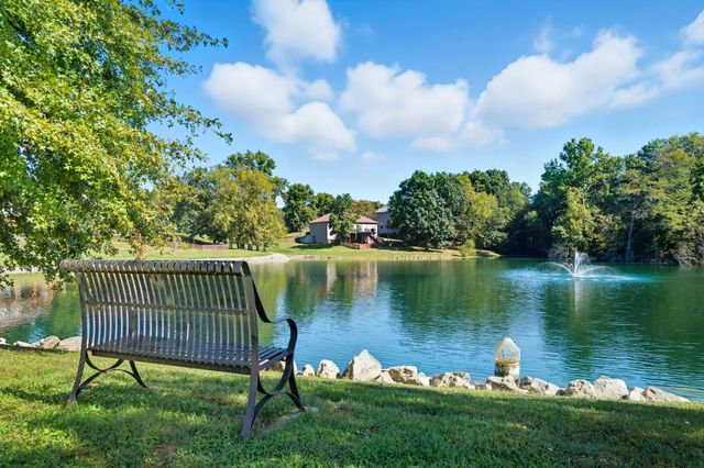 2307 REDMOND CT, Columbia, MO 65203