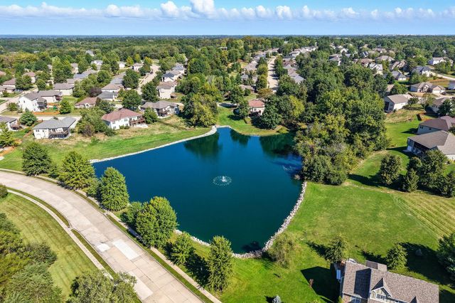 2307 REDMOND CT, Columbia, MO 65203