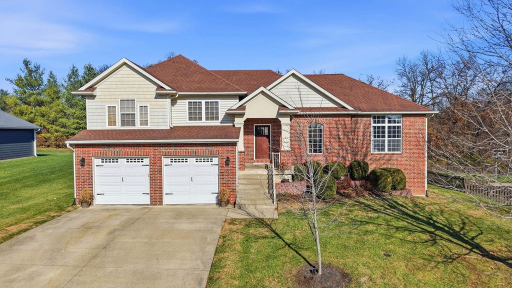 2307 REDMOND CT, Columbia, MO 65203