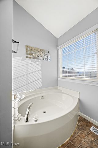 4051 Turnberry Drive, Medina, OH 44256