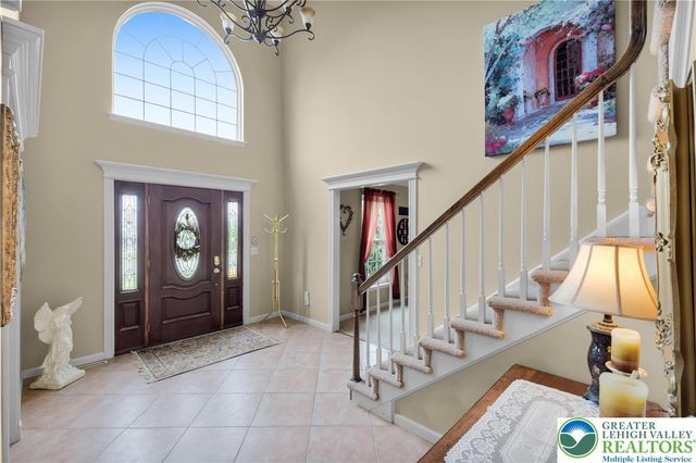 3830 McIntosh Drive, North Whitehall Twp, PA 18069
