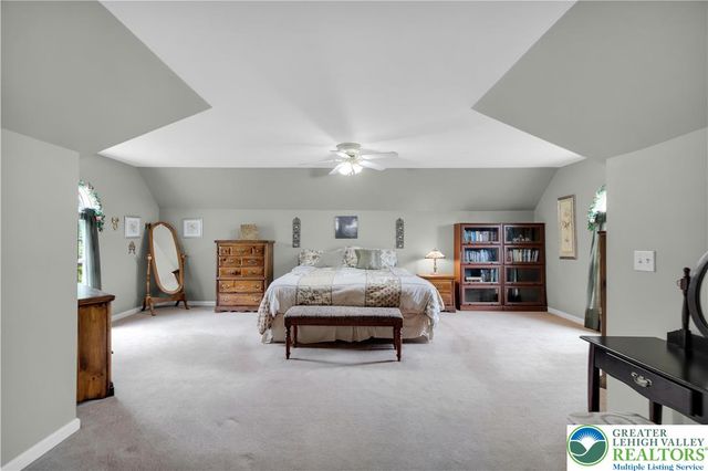 3830 McIntosh Drive, North Whitehall Twp, PA 18069