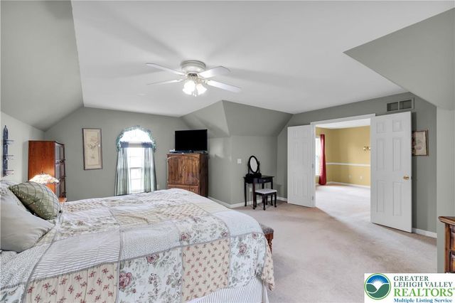 3830 McIntosh Drive, North Whitehall Twp, PA 18069