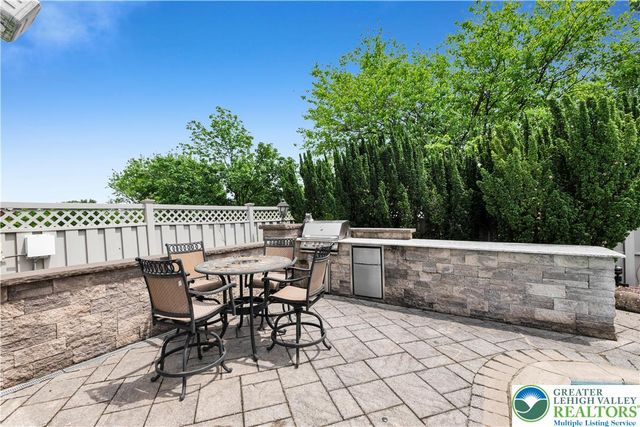 3830 McIntosh Drive, North Whitehall Twp, PA 18069