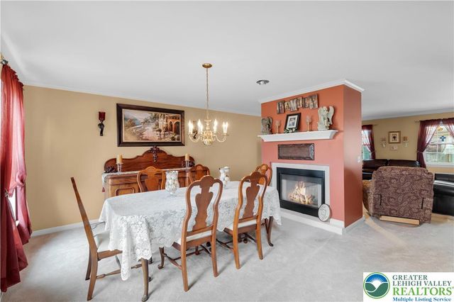 3830 McIntosh Drive, North Whitehall Twp, PA 18069