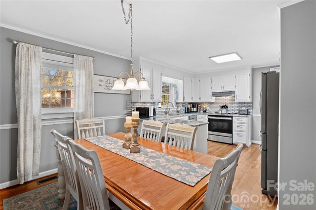 490 Northwood Park, Taylorsville, NC 28681