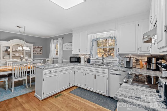 490 Northwood Park, Taylorsville, NC 28681