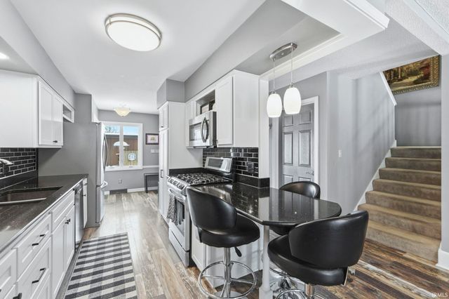 6714 Quail Ridge Lane, Fort Wayne, IN 46804