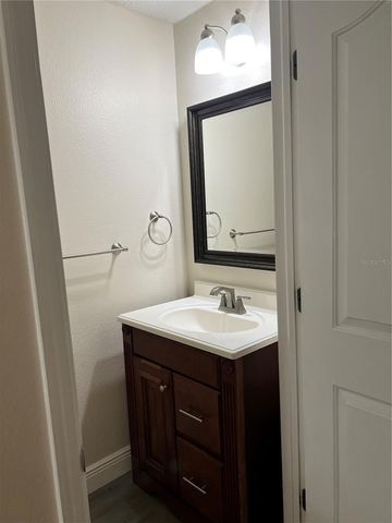 8112 SILENT CREEK DRIVE, Tampa, FL 33615