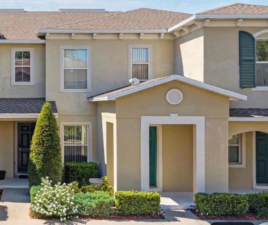 8112 SILENT CREEK DRIVE, Tampa, FL 33615