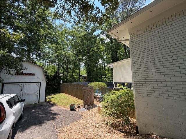 444 Concord Woods Drive SE, Smyrna, GA 30082