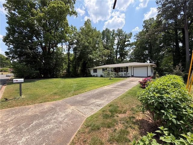 444 Concord Woods Drive SE, Smyrna, GA 30082