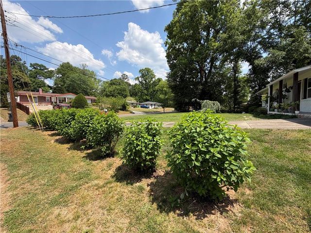 444 Concord Woods Drive SE, Smyrna, GA 30082