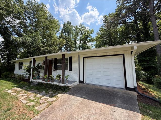 444 Concord Woods Drive SE, Smyrna, GA 30082