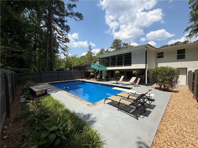 444 Concord Woods Drive SE, Smyrna, GA 30082