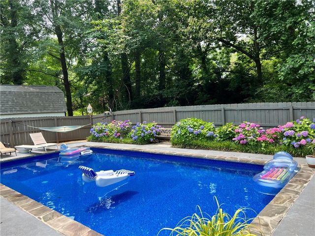 444 Concord Woods Drive SE, Smyrna, GA 30082