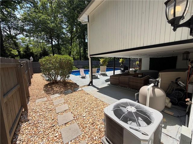 444 Concord Woods Drive SE, Smyrna, GA 30082
