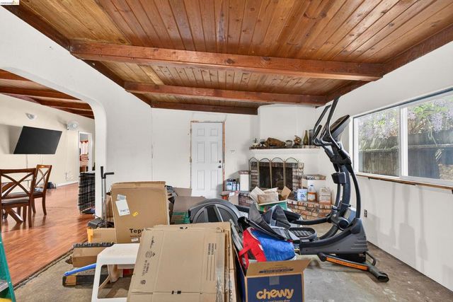 1050 Sierra Ave, Martinez, CA 94553