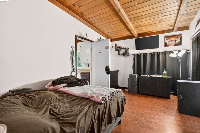 1050 Sierra Ave, Martinez, CA 94553