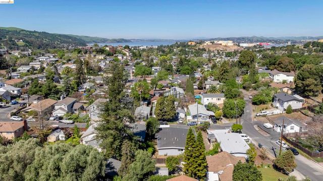 1050 Sierra Ave, Martinez, CA 94553