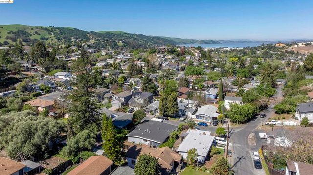 1050 Sierra Ave, Martinez, CA 94553