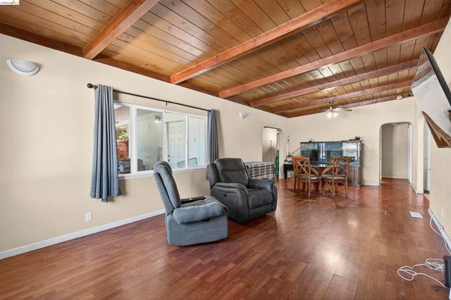 1050 Sierra Ave, Martinez, CA 94553