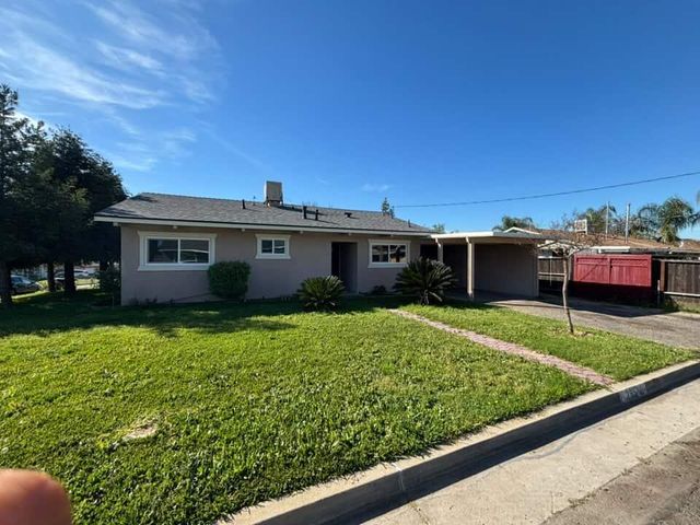 28540 Pacific Drive, Madera, CA 93638