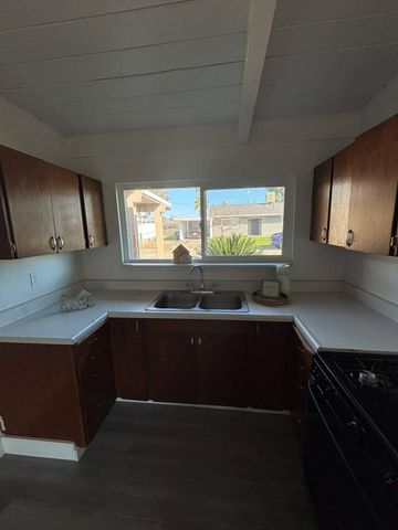 28540 Pacific Drive, Madera, CA 93638