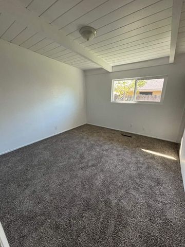 28540 Pacific Drive, Madera, CA 93638