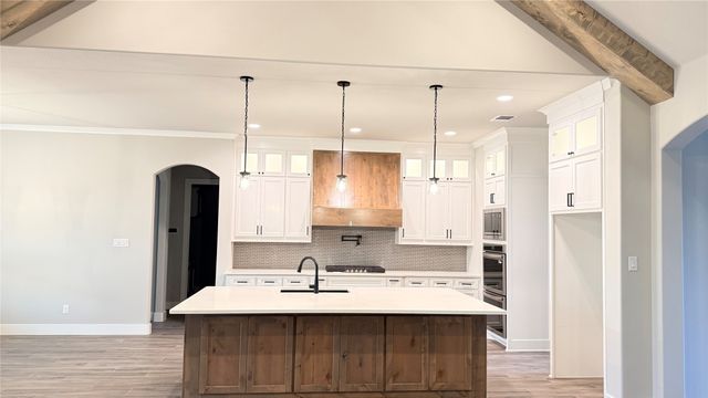 213 Desperado Court, Weatherford, TX 76088