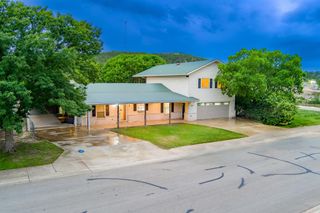 621 Guadalupe St, Kerrville, TX 78028