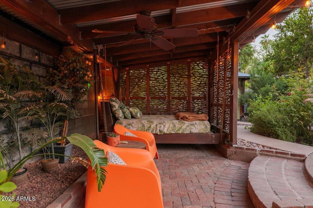 Image 24 of property listing at 3013 N 27TH Street, Phoenix, AZ 85016