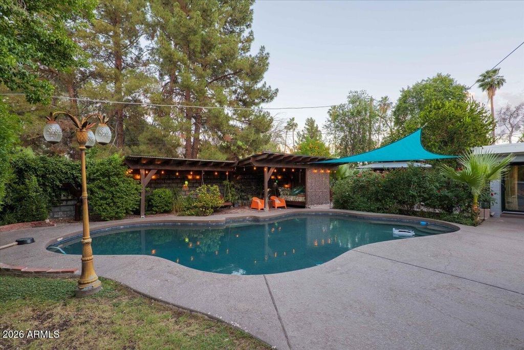 Image 26 of property listing at 3013 N 27TH Street, Phoenix, AZ 85016