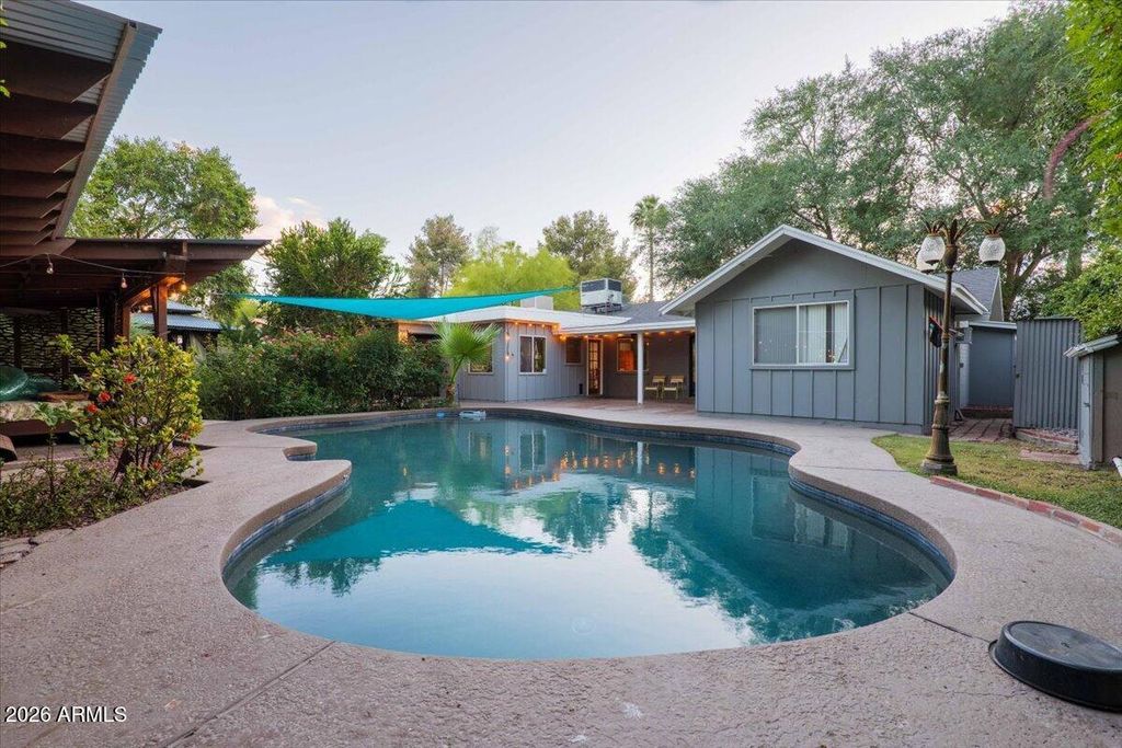 Image 28 of property listing at 3013 N 27TH Street, Phoenix, AZ 85016