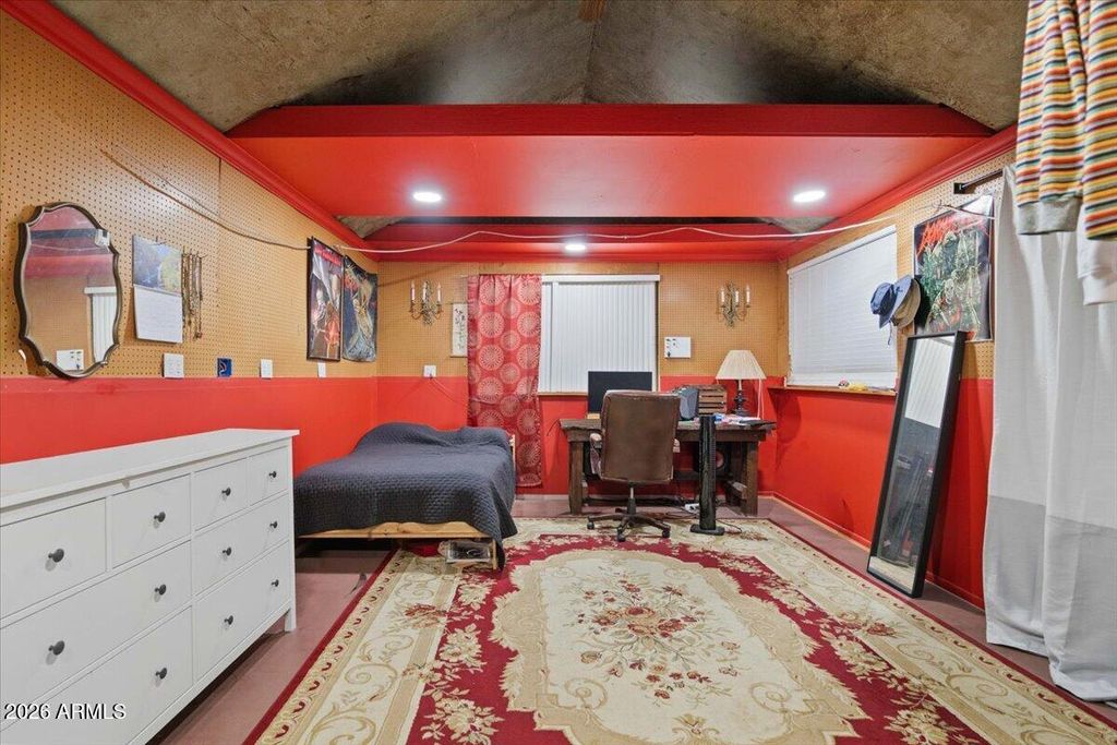 Image 31 of property listing at 3013 N 27TH Street, Phoenix, AZ 85016